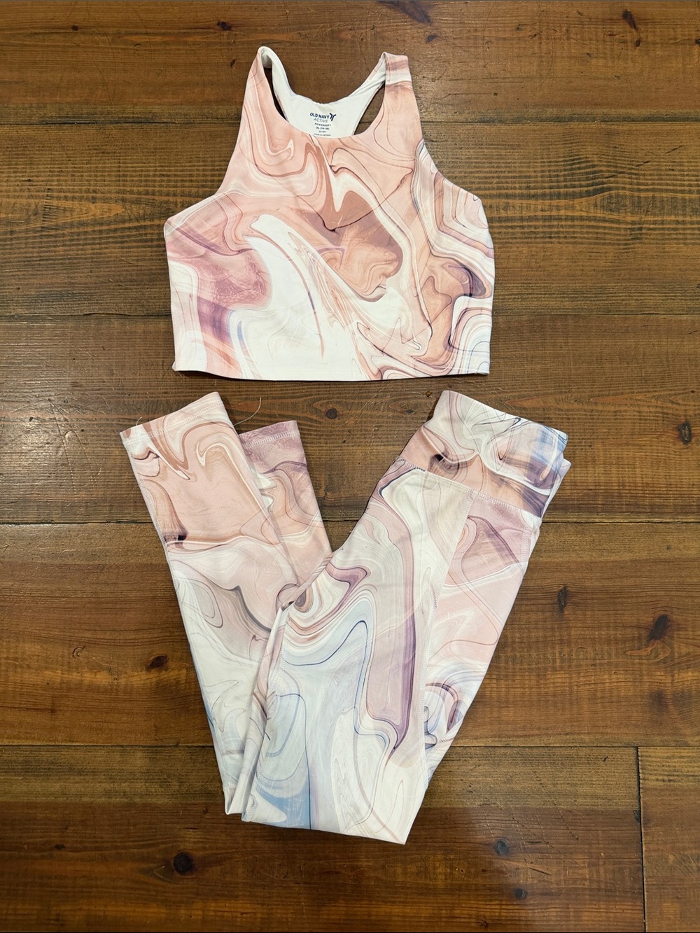 Old Navy Active Marble-Print Sports Bra in Blush and Cream